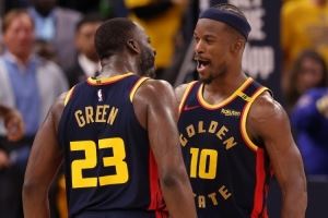 库里:巴追率队掌控了局势 我末节只需打两分钟比赛就失去悬念